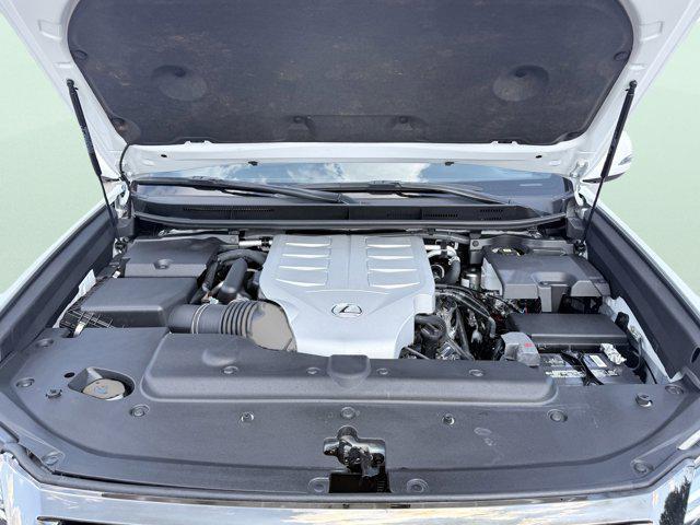 Photo of 2023 Eminent White Pearl Lexus GX 460