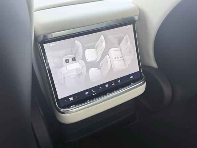 Photo of 2023 Midnight Silver Meta Tesla Model X