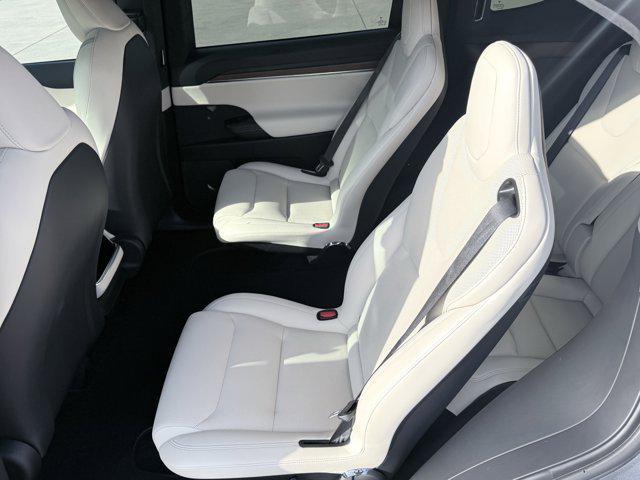 Photo of 2023 Midnight Silver Meta Tesla Model X