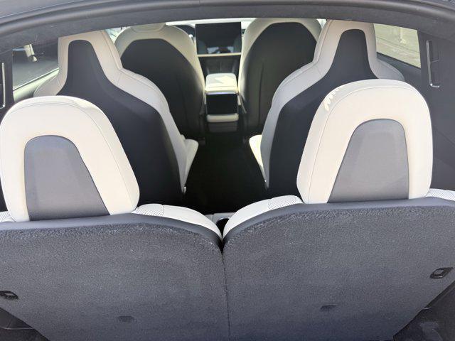 Photo of 2023 Midnight Silver Meta Tesla Model X