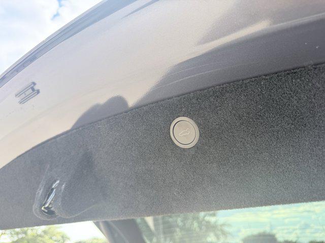Photo of 2023 Midnight Silver Meta Tesla Model X