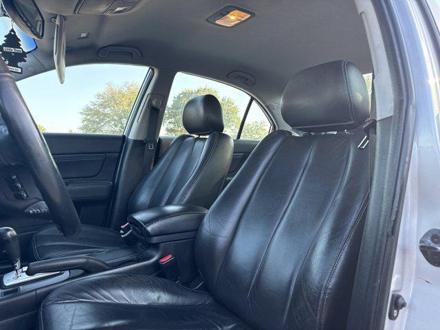 Photo of 2008 Bright Silver Hyundai SONATA