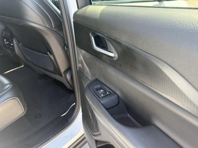 Photo of 2023 Bright White Clearcoat Jeep Grand Cherokee
