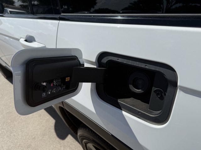 Photo of 2023 Bright White Clearcoat Jeep Grand Cherokee