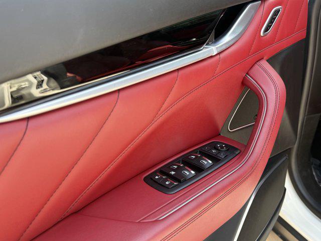 Photo of 2020 Bianco Maserati Levante