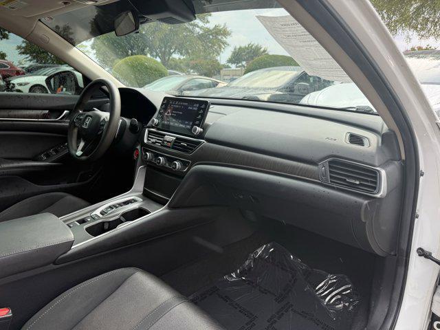 Photo of 2019 Platinum White Pearl Honda Accord Hybrid