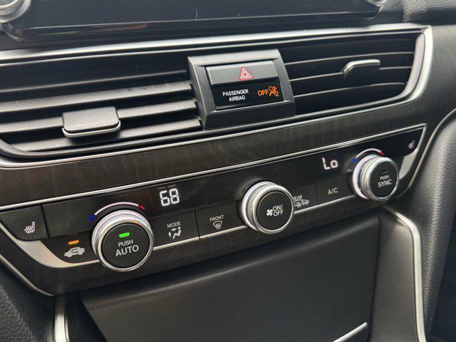 Photo of 2019 Platinum White Pearl Honda Accord Hybrid