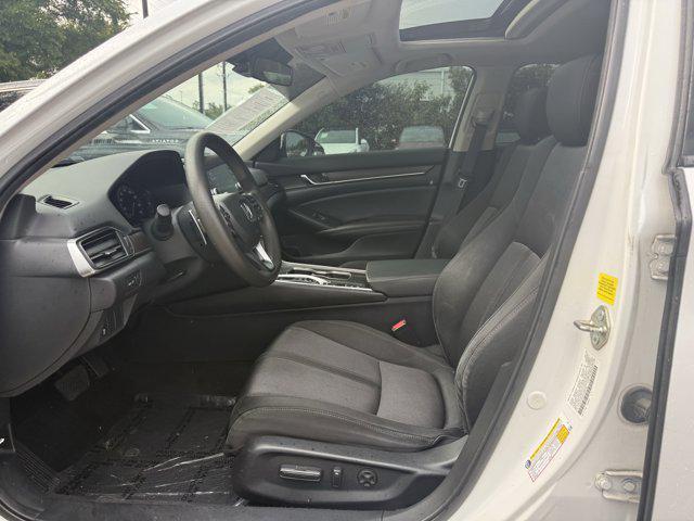 Photo of 2019 Platinum White Pearl Honda Accord Hybrid