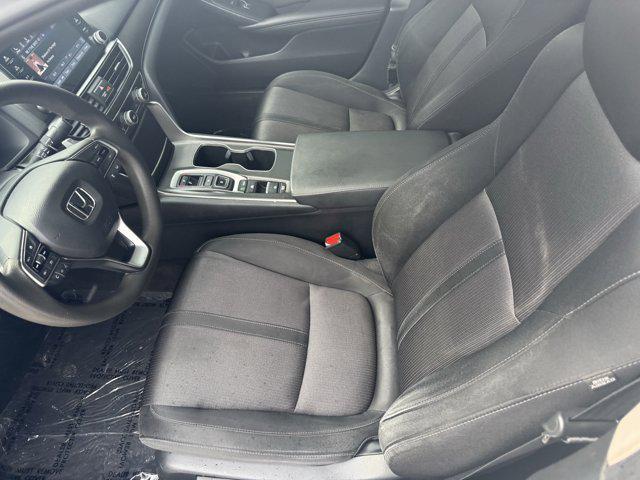 Photo of 2019 Platinum White Pearl Honda Accord Hybrid