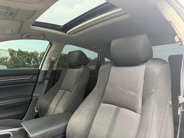 Photo of 2019 Platinum White Pearl Honda Accord Hybrid