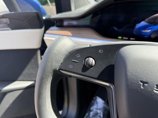 Photo of 2022 Deep Blue Metallic Tesla Model X