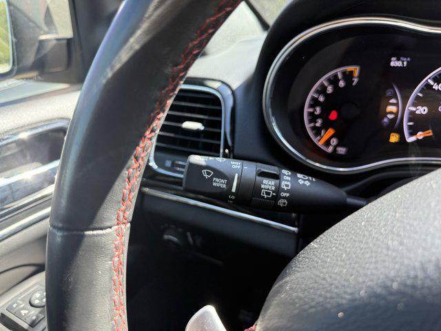 Photo of 2019 Granite Crystal Metallic Clearcoat Jeep Grand Cherokee