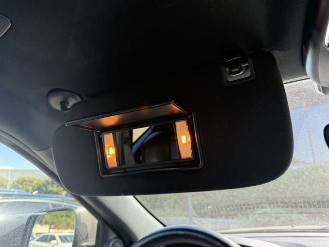 Photo of 2019 Granite Crystal Metallic Clearcoat Jeep Grand Cherokee