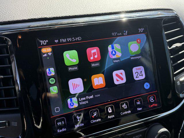 Photo of 2019 Granite Crystal Metallic Clearcoat Jeep Grand Cherokee