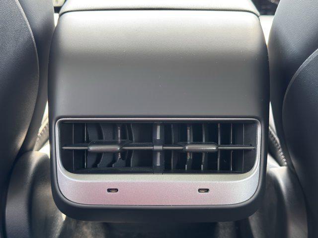 Photo of 2022 Midnight Silver Meta Tesla Model 3