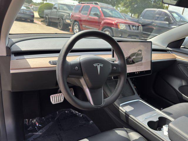 Photo of 2022 Midnight Silver Meta Tesla Model 3