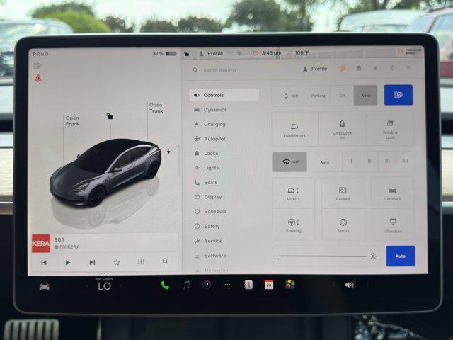 Photo of 2022 Midnight Silver Meta Tesla Model 3