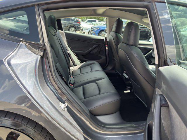 Photo of 2022 Midnight Silver Meta Tesla Model 3