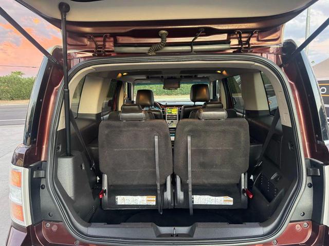 Photo of 2009 Maroon Ford Flex