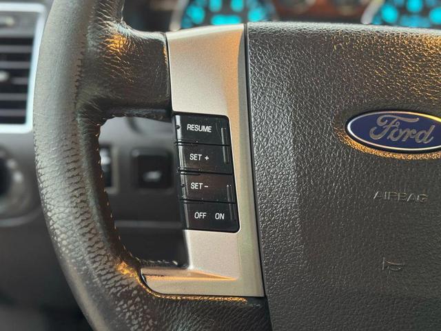 Photo of 2009 Maroon Ford Flex