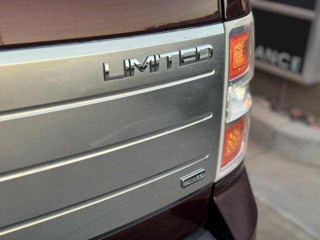 Photo of 2009 Maroon Ford Flex