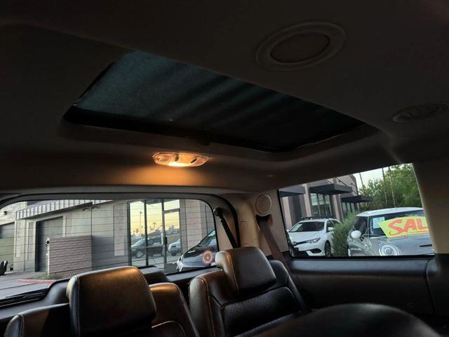 Photo of 2009 Maroon Ford Flex