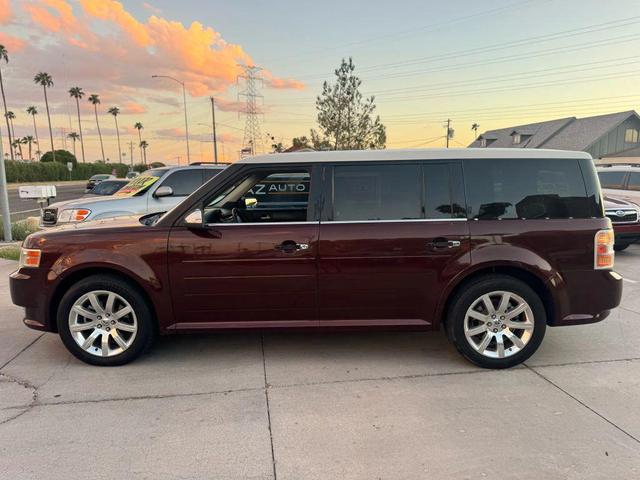 Photo of 2009 Maroon Ford Flex