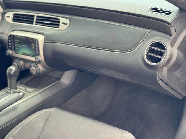 Photo of 2015 Summit White Chevrolet Camaro