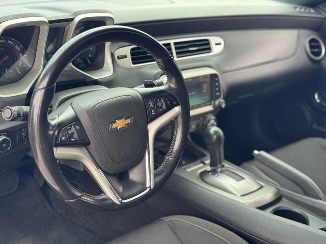 Photo of 2015 Summit White Chevrolet Camaro