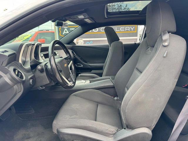 Photo of 2015 Summit White Chevrolet Camaro
