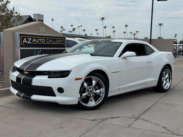 Photo of 2015 Summit White Chevrolet Camaro