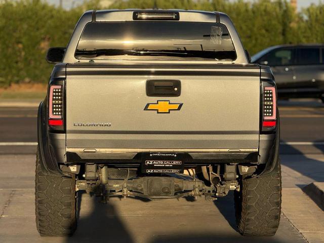 Photo of 2018 Gray Chevrolet Colorado