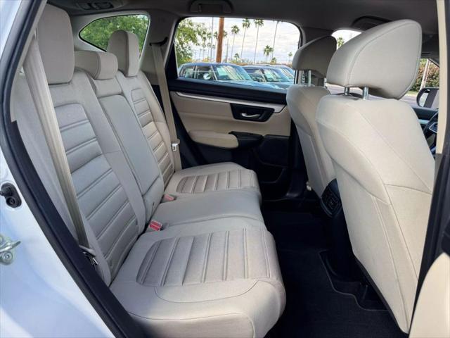Photo of 2019 Platinum White Pearl Honda CR-V