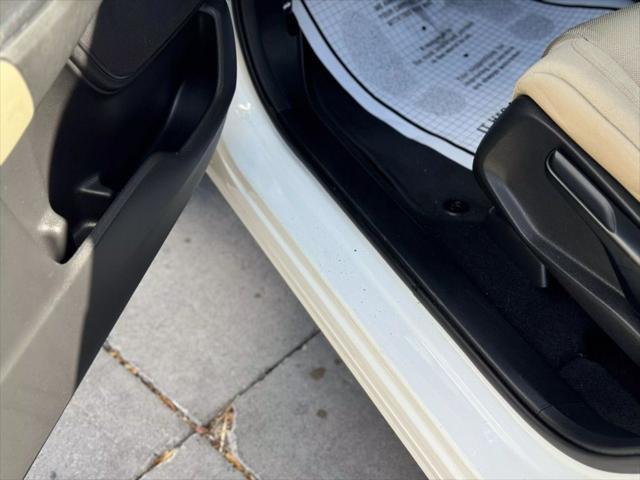 Photo of 2019 Platinum White Pearl Honda CR-V