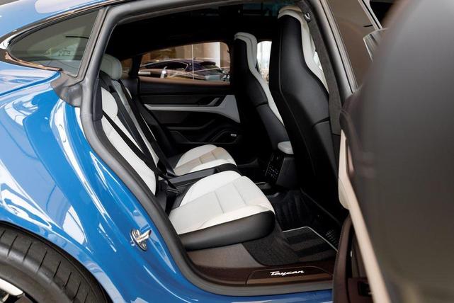 Photo of 2022 Blue Porsche Taycan