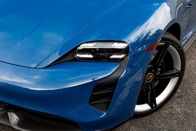 Photo of 2022 Blue Porsche Taycan