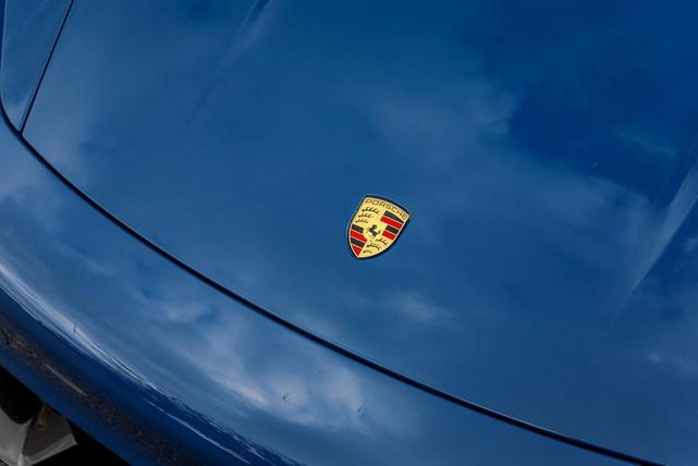 Photo of 2022 Blue Porsche Taycan