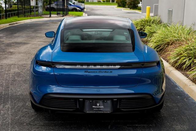 Photo of 2022 Blue Porsche Taycan