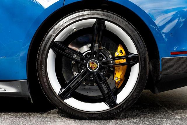 Photo of 2022 Blue Porsche Taycan