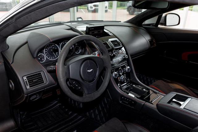 Photo of 2015 Tungsten Silver Aston Martin V12 Vantage S
