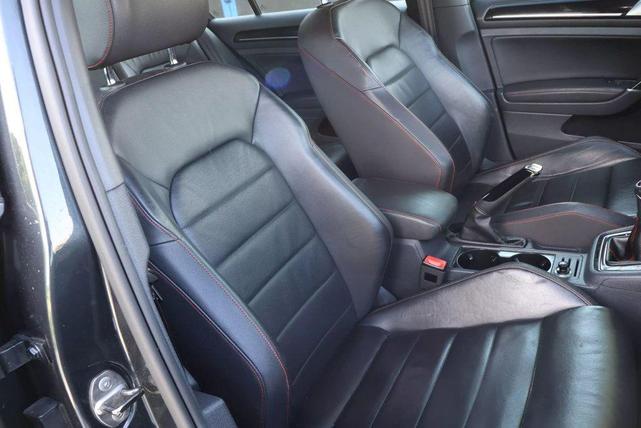Photo of 2015 Gray Volkswagen Golf GTI