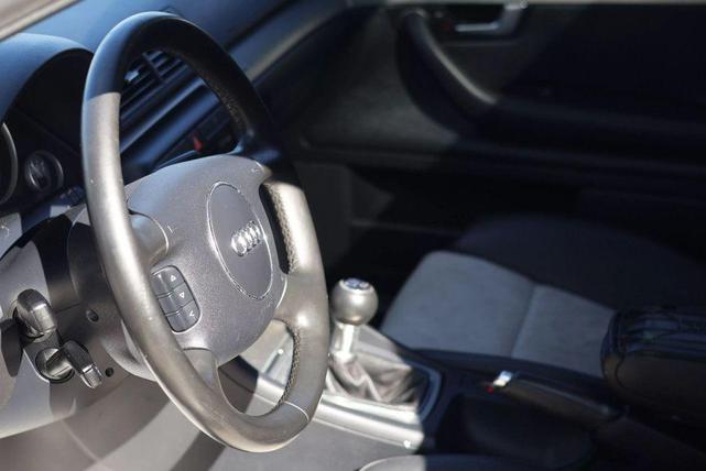 Photo of 2005 Gray Audi S4