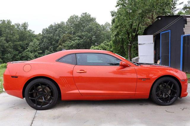 Photo of 2013 Orange Chevrolet Camaro