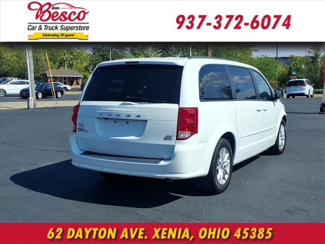Photo of 2016 Bright White Clearcoat Dodge Grand Caravan