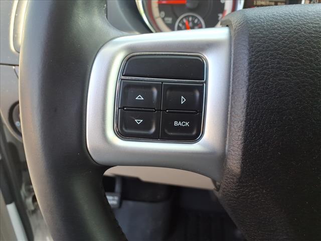 Photo of 2016 Bright White Clearcoat Dodge Grand Caravan