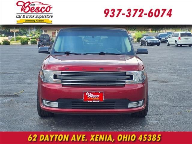 Photo of 2019 Ruby Red Metallic Tinted Clearcoat Ford Flex