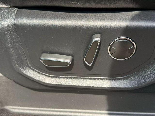 Photo of 2015 Tuxedo Black Metallic Ford F-150