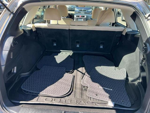 Photo of 2017 Gray Subaru Outback