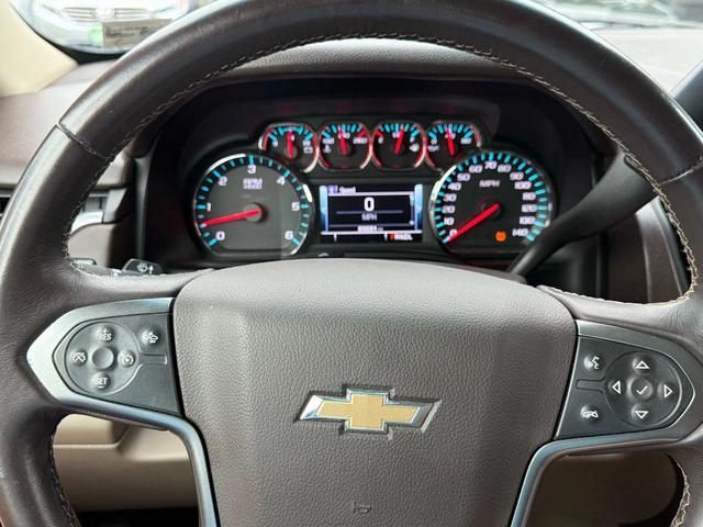 Photo of 2017 White Chevrolet Tahoe