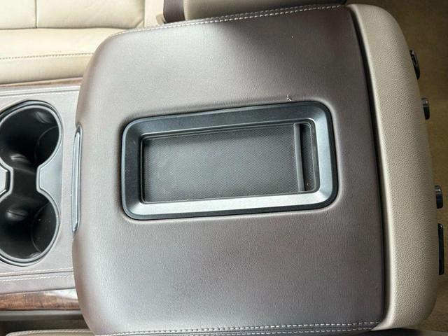 Photo of 2017 White Chevrolet Tahoe